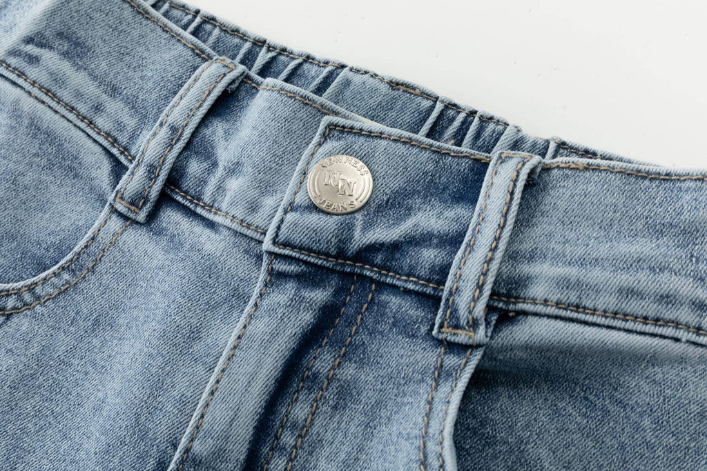 Jeans met bloemen detail